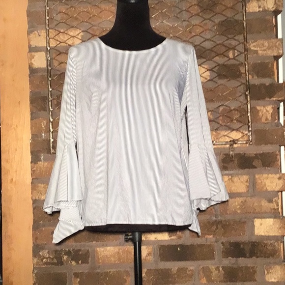 A. Byer Bell sleeve blouse white black pinstripes M - Picture 1 of 5